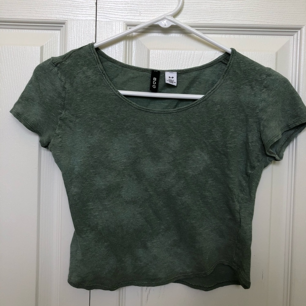 Short sleeve crop top
